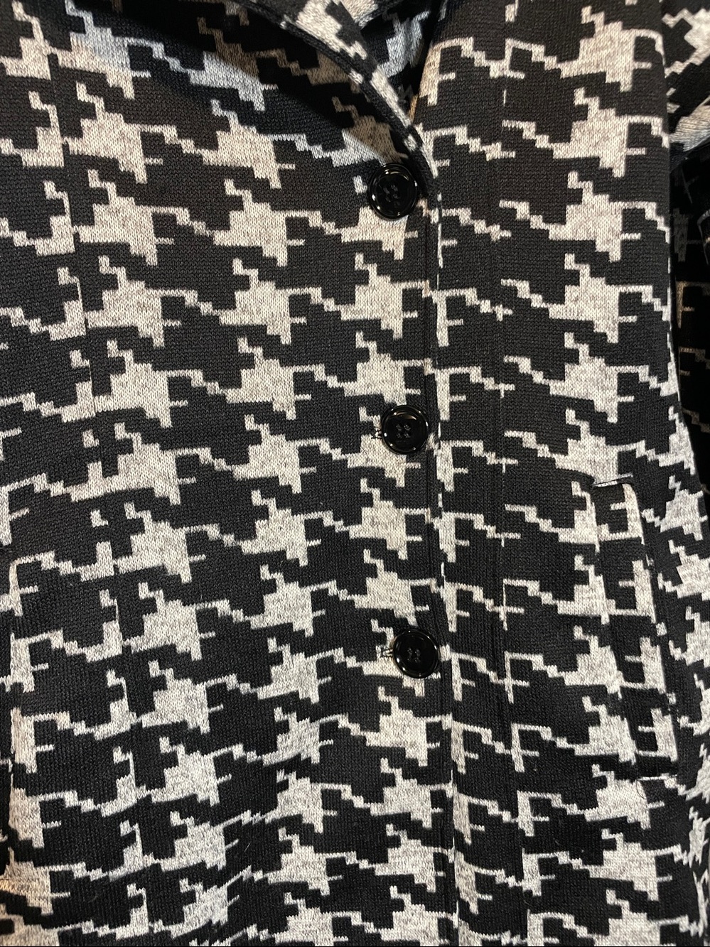 Roz & Ali Black and White Houndstooth Long Sleeve Wrap Coat - Picture 3 of 13